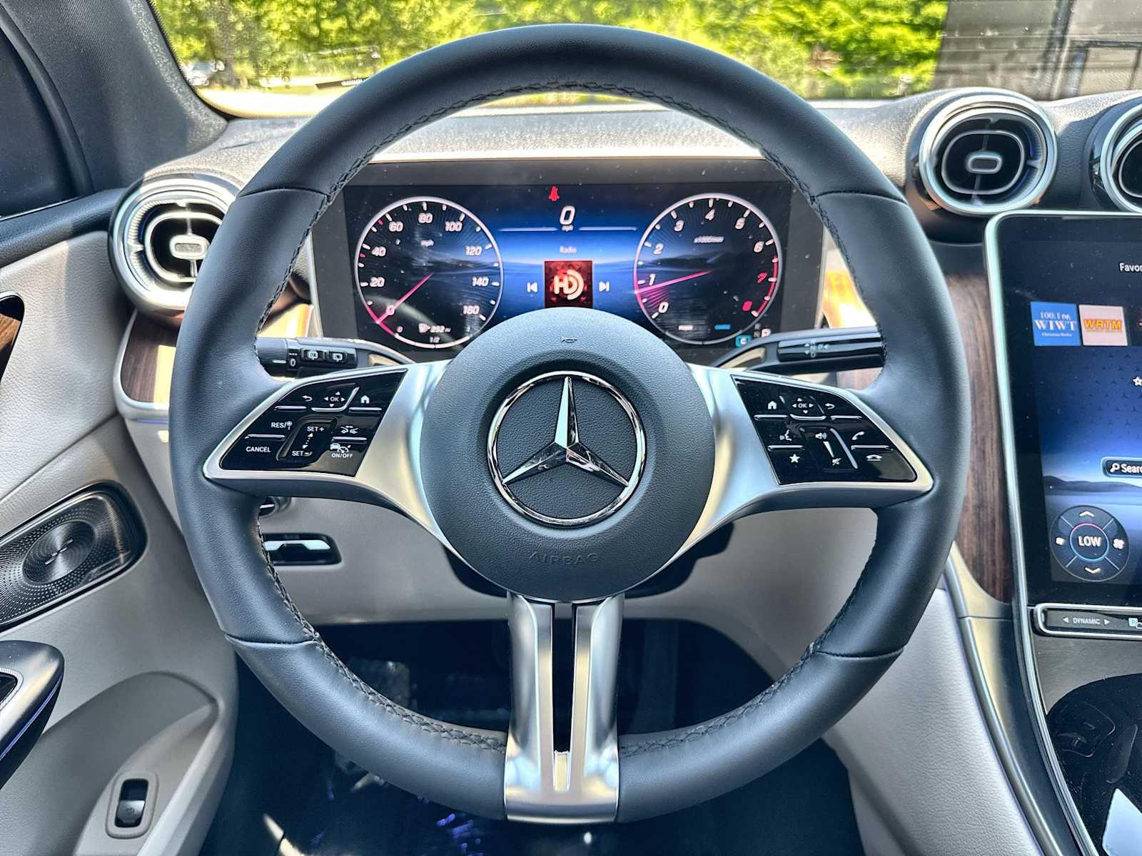 Thumbnail: 2026 Mercedes-Benz GLC - 21
