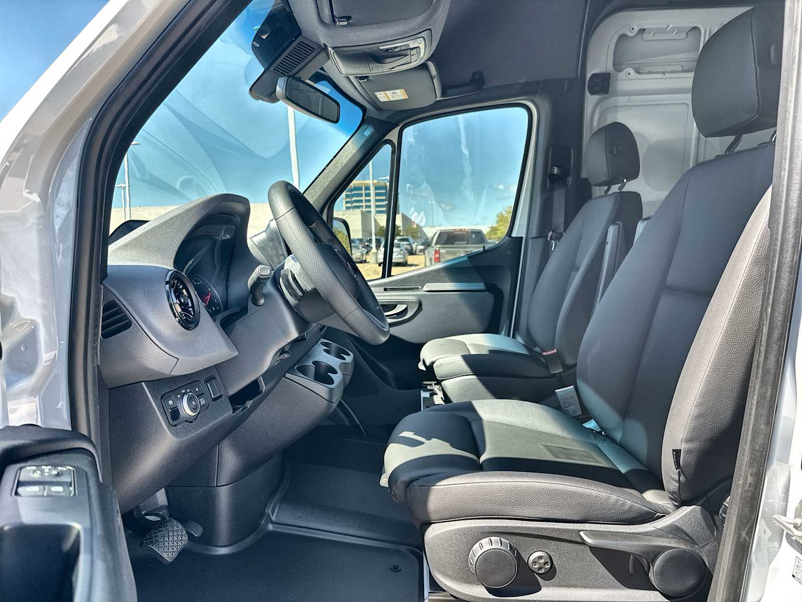 Thumbnail: 2026 Mercedes-Benz Sprinter - 2