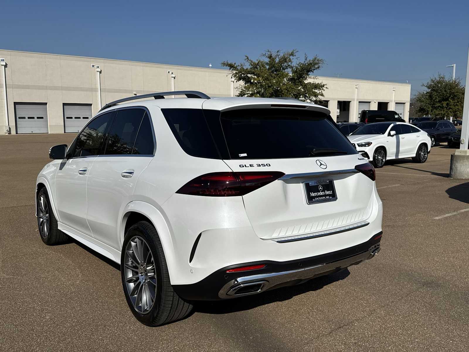 Thumbnail: 2026 Mercedes-Benz GLE - 4