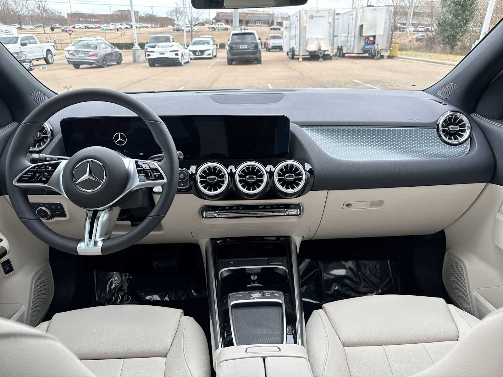 Thumbnail: 2026 Mercedes-Benz GLA - 14