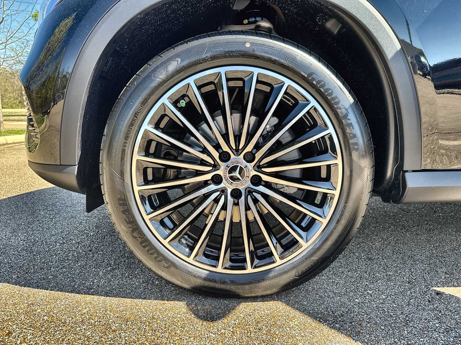 Thumbnail: 2026 Mercedes-Benz GLC - 14