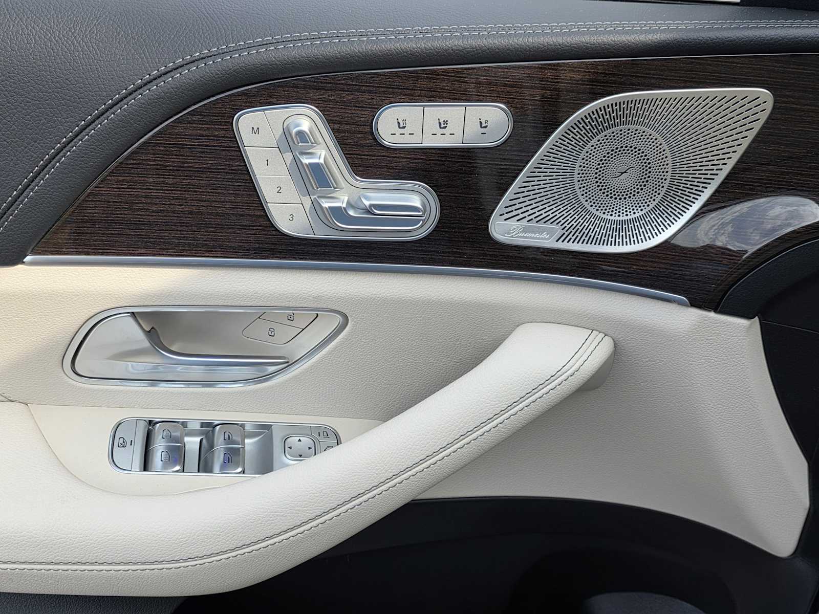 Thumbnail: 2026 Mercedes-Benz GLS - 18