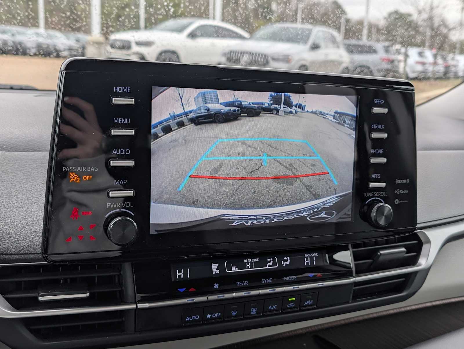 Thumbnail: 2021 Toyota Sienna - 16