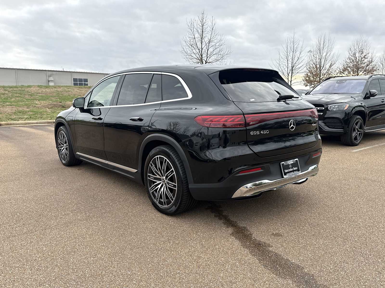 Thumbnail: 2023 Mercedes-Benz EQS - 3