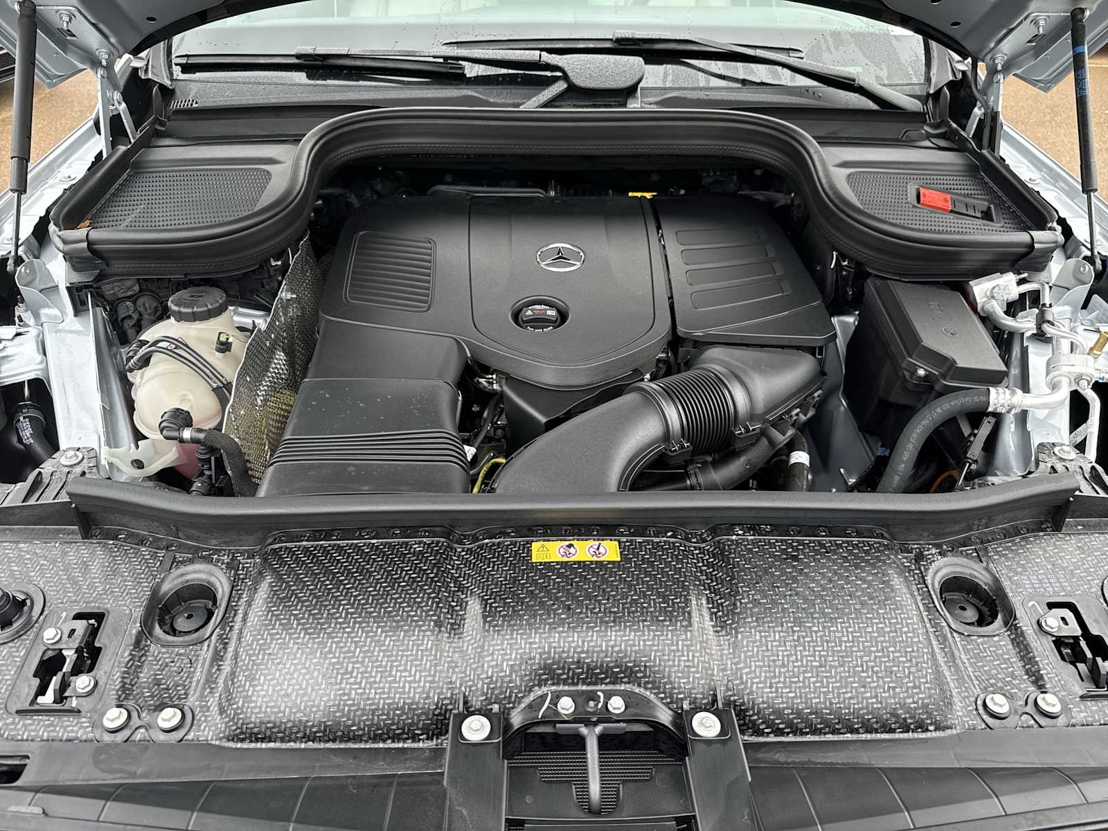 Thumbnail: 2026 Mercedes-Benz GLE - 13