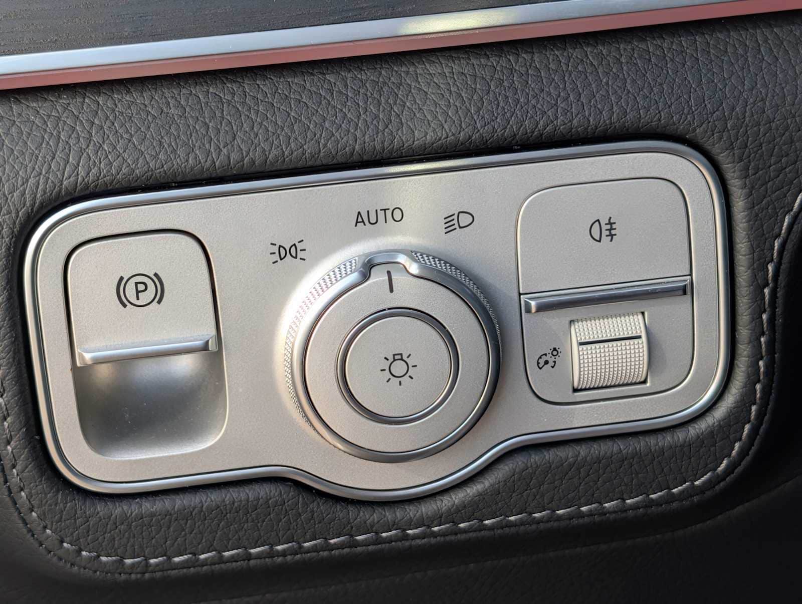 Thumbnail: 2025 Mercedes-Benz GLS - 17