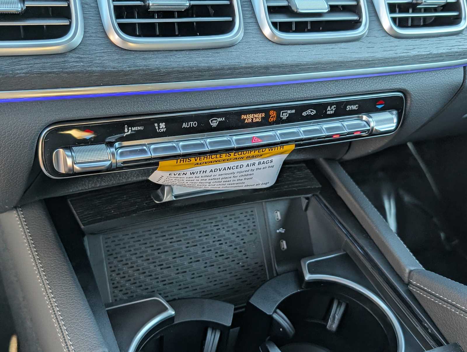 Thumbnail: 2026 Mercedes-Benz GLE - 13