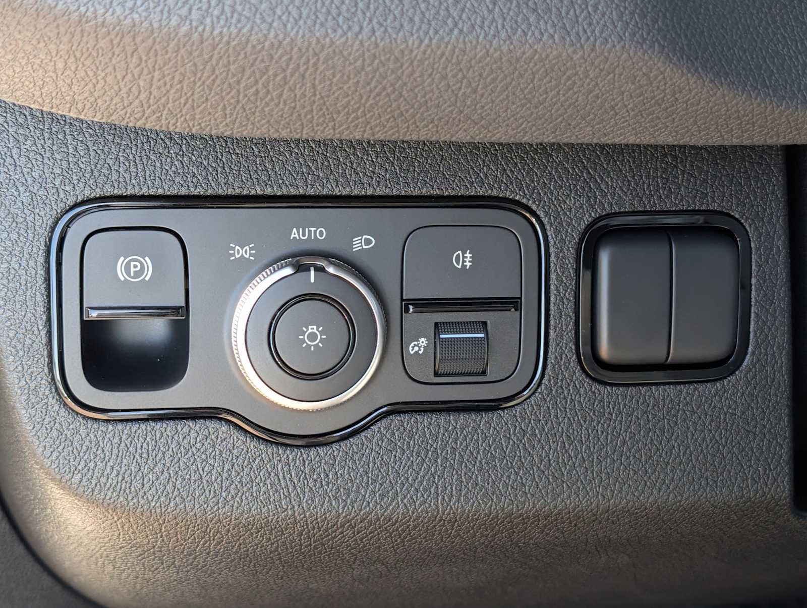 Thumbnail: 2026 Mercedes-Benz Sprinter - 17