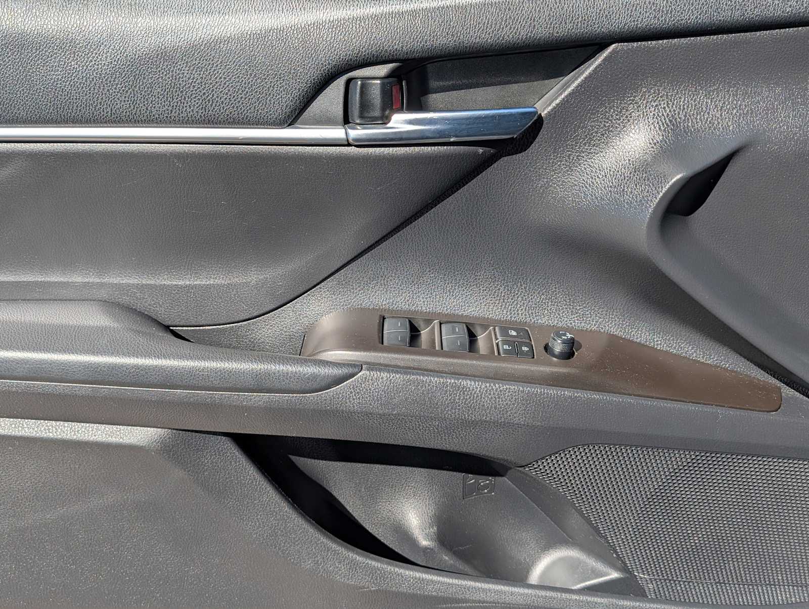 Thumbnail: 2023 Toyota Camry - 20