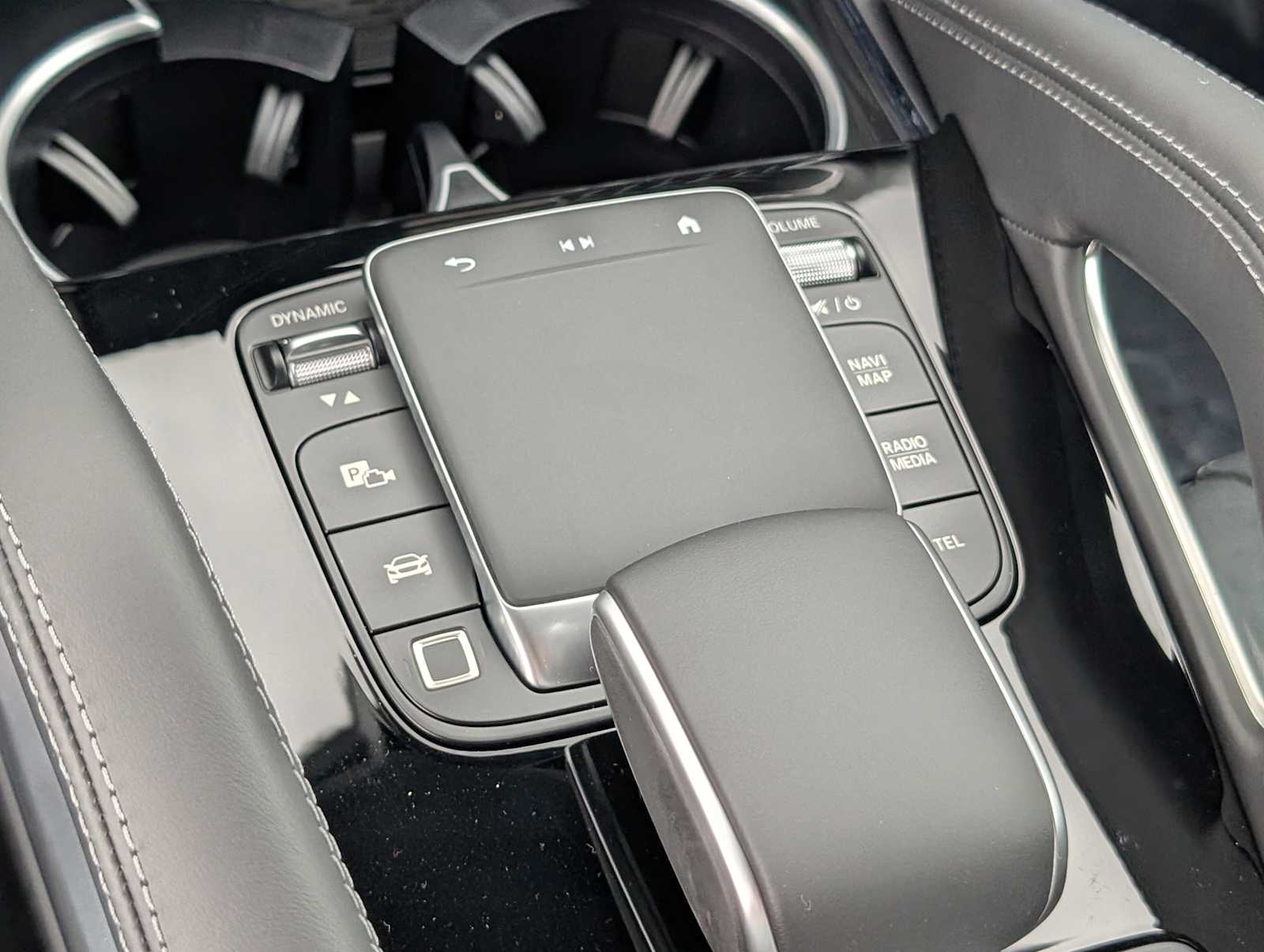 Thumbnail: 2026 Mercedes-Benz GLE - 14