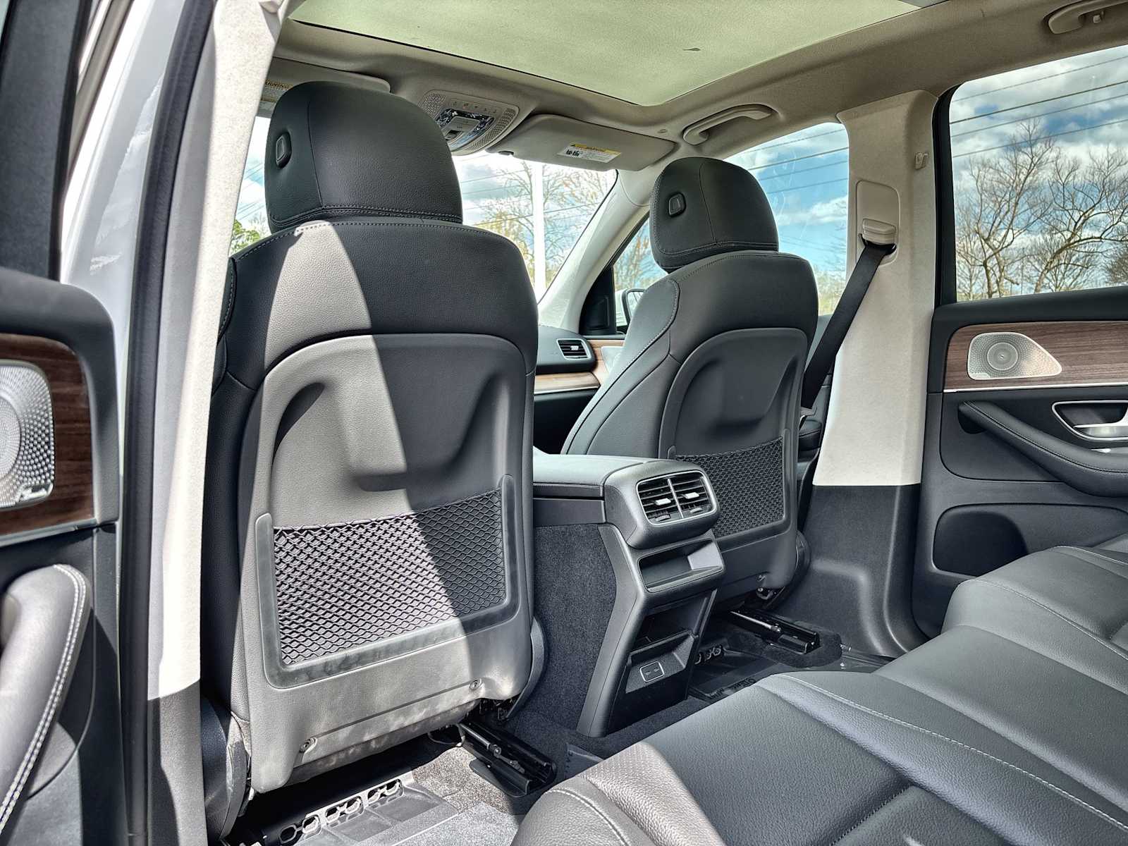 Thumbnail: 2026 Mercedes-Benz GLE - 18