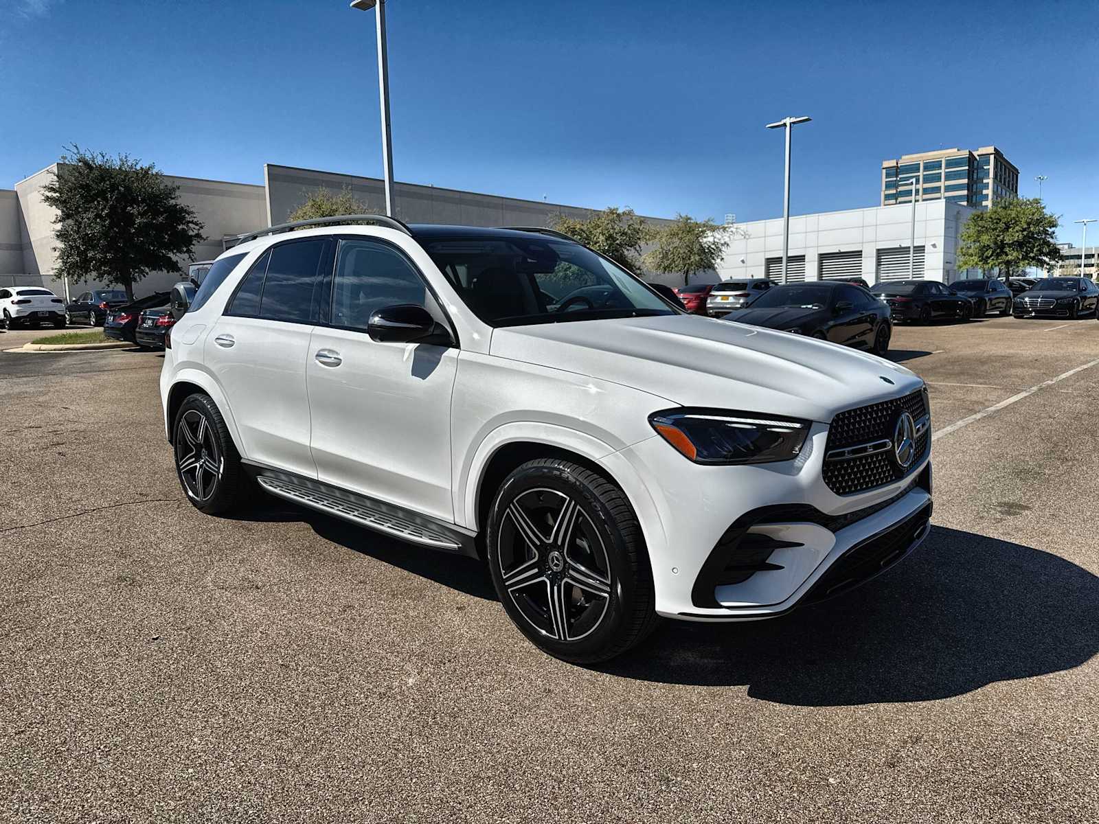 Thumbnail: 2026 Mercedes-Benz GLE - 11