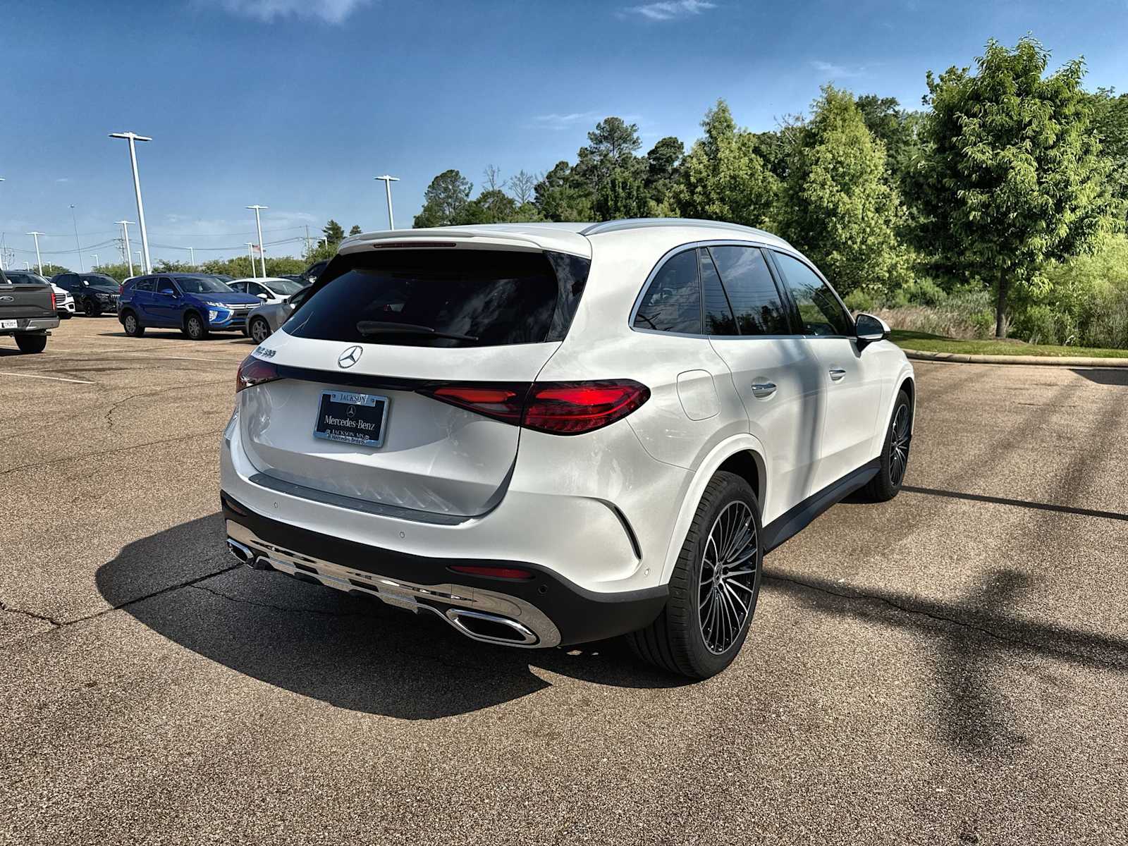 Thumbnail: 2026 Mercedes-Benz GLC - 8