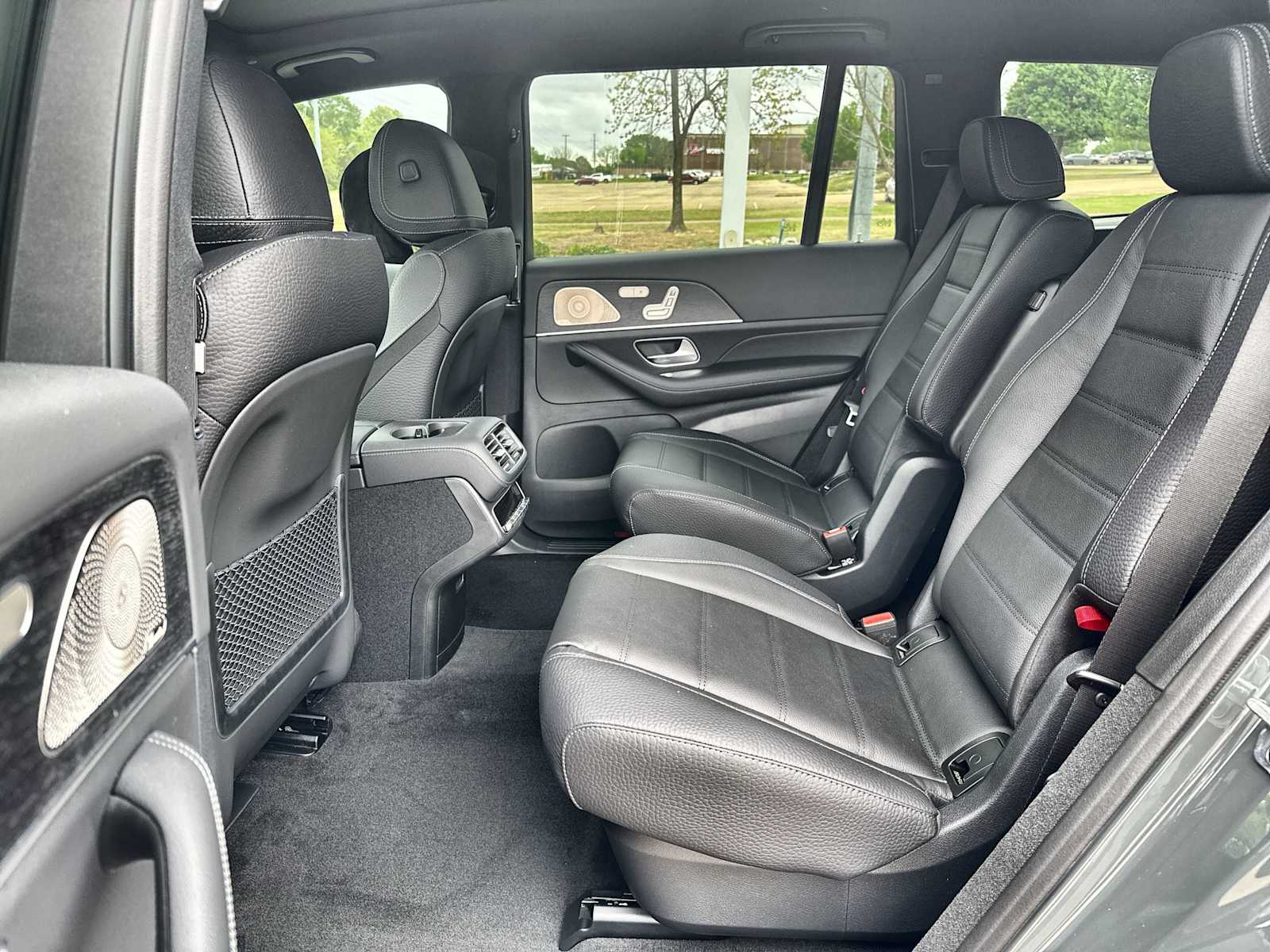 Thumbnail: 2026 Mercedes-Benz GLS - 4