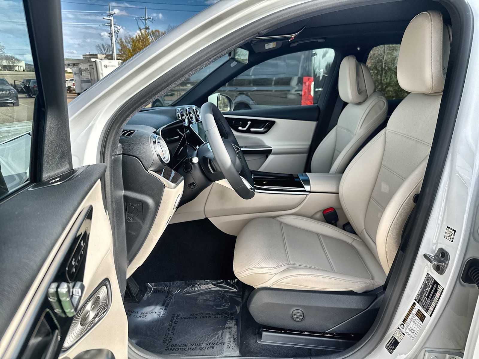 Thumbnail: 2026 Mercedes-Benz GLC - 2