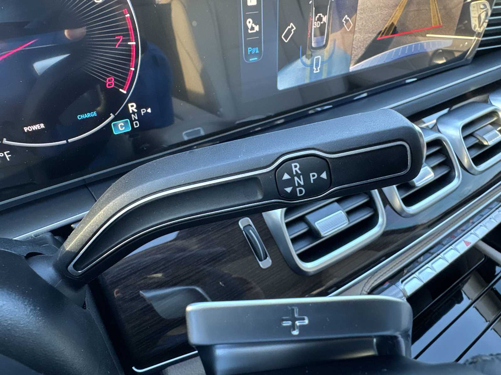 Thumbnail: 2026 Mercedes-Benz GLE - 24