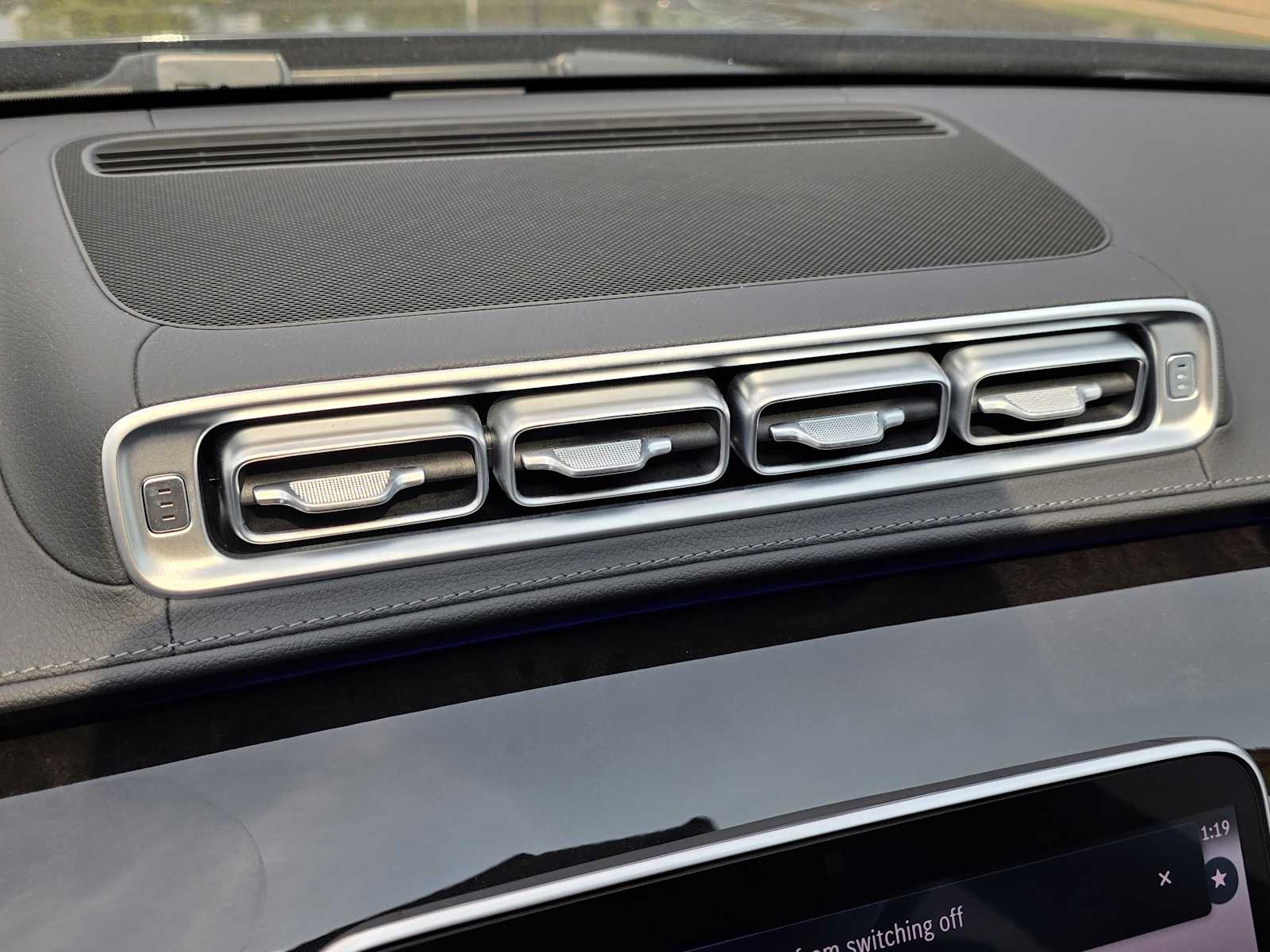 Thumbnail: 2025 Mercedes-Benz S-Class - 21