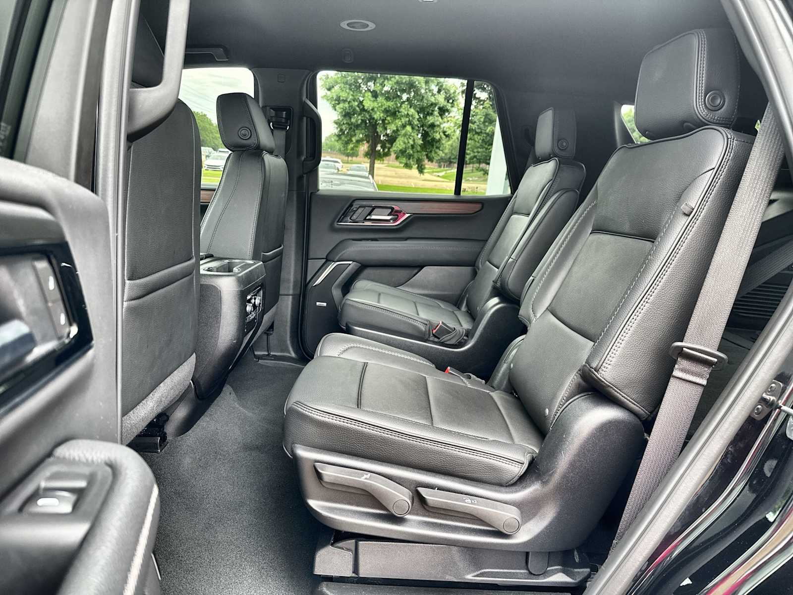 Thumbnail: 2025 GMC Yukon - 4