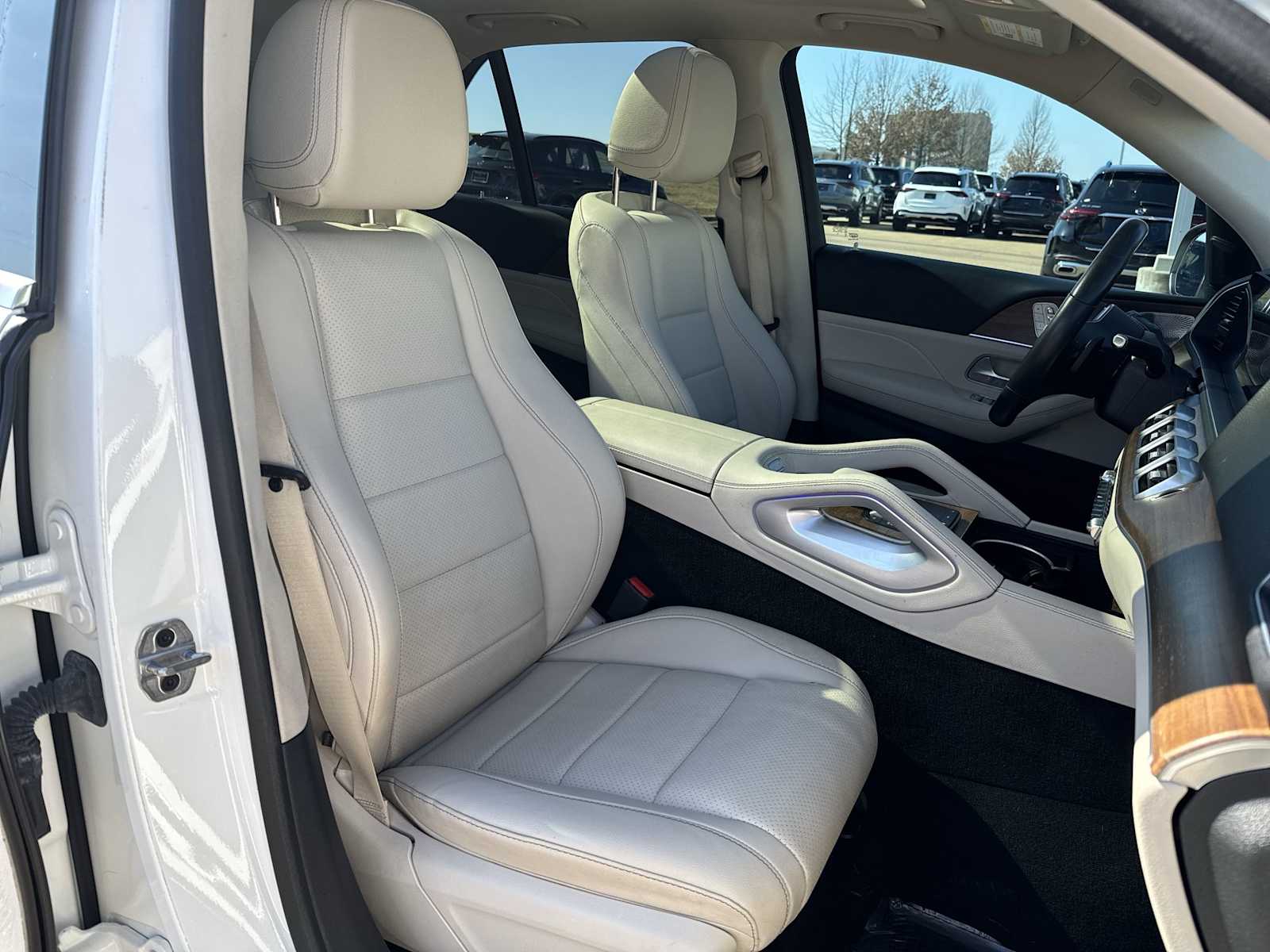 Thumbnail: 2022 Mercedes-Benz GLE - 26