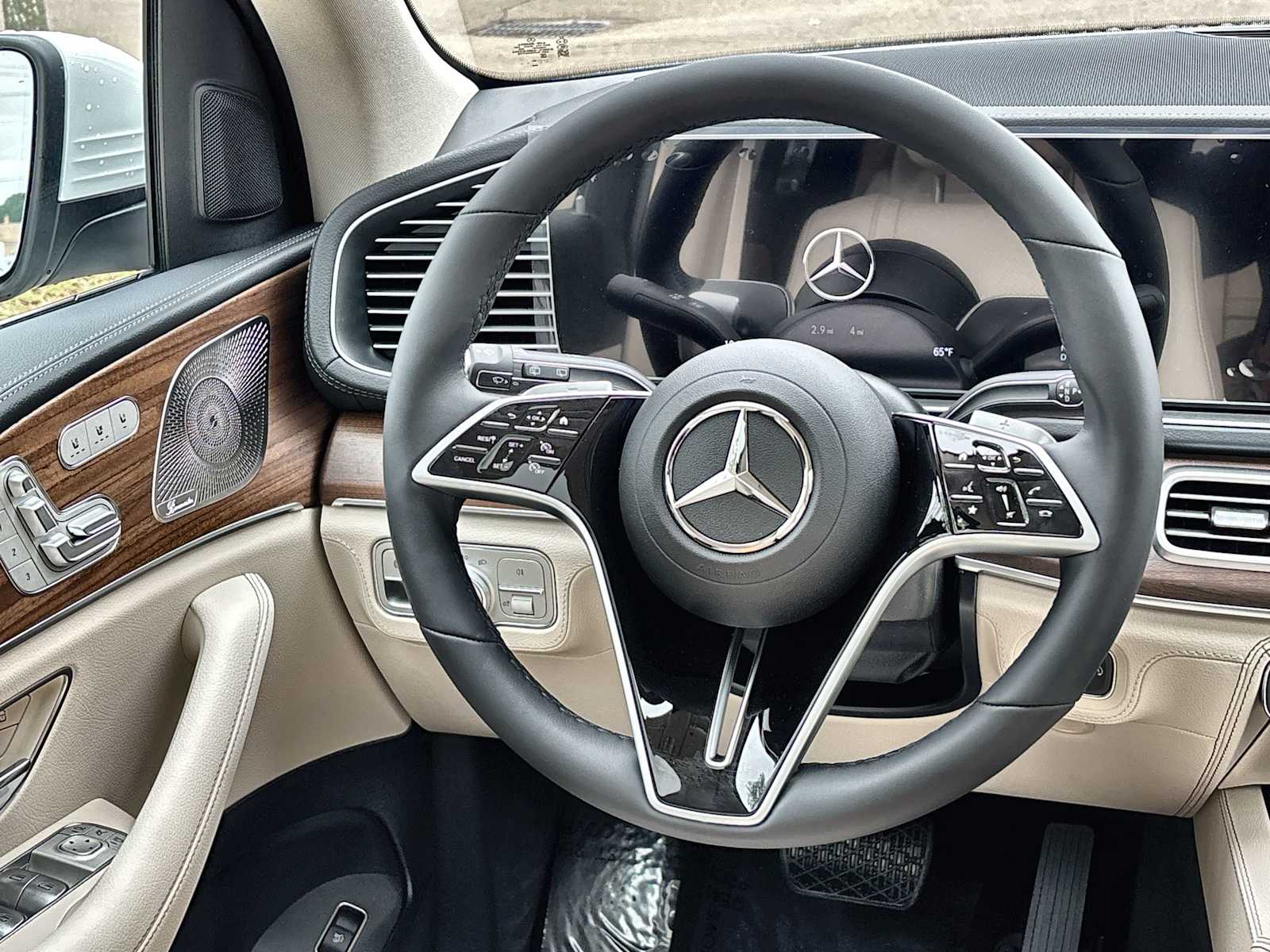 Thumbnail: 2026 Mercedes-Benz GLE - 21