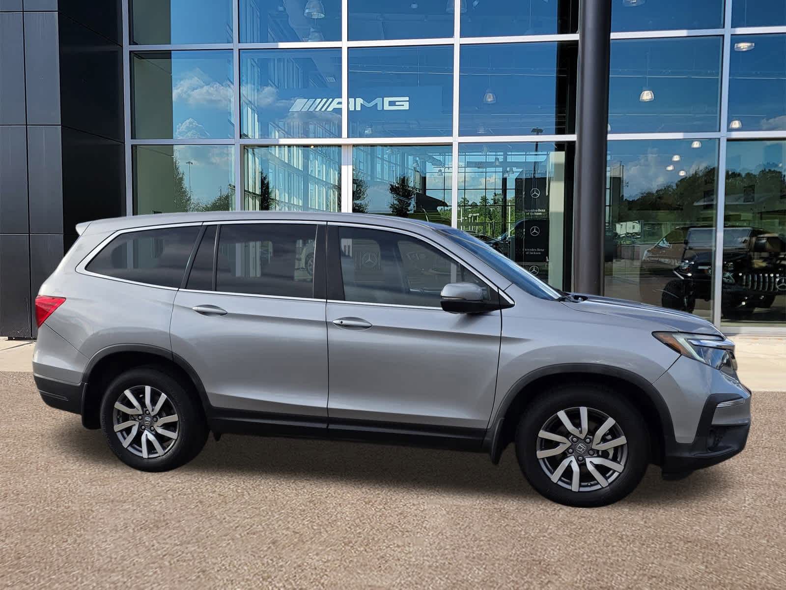 Thumbnail: 2019 Honda Pilot - 4