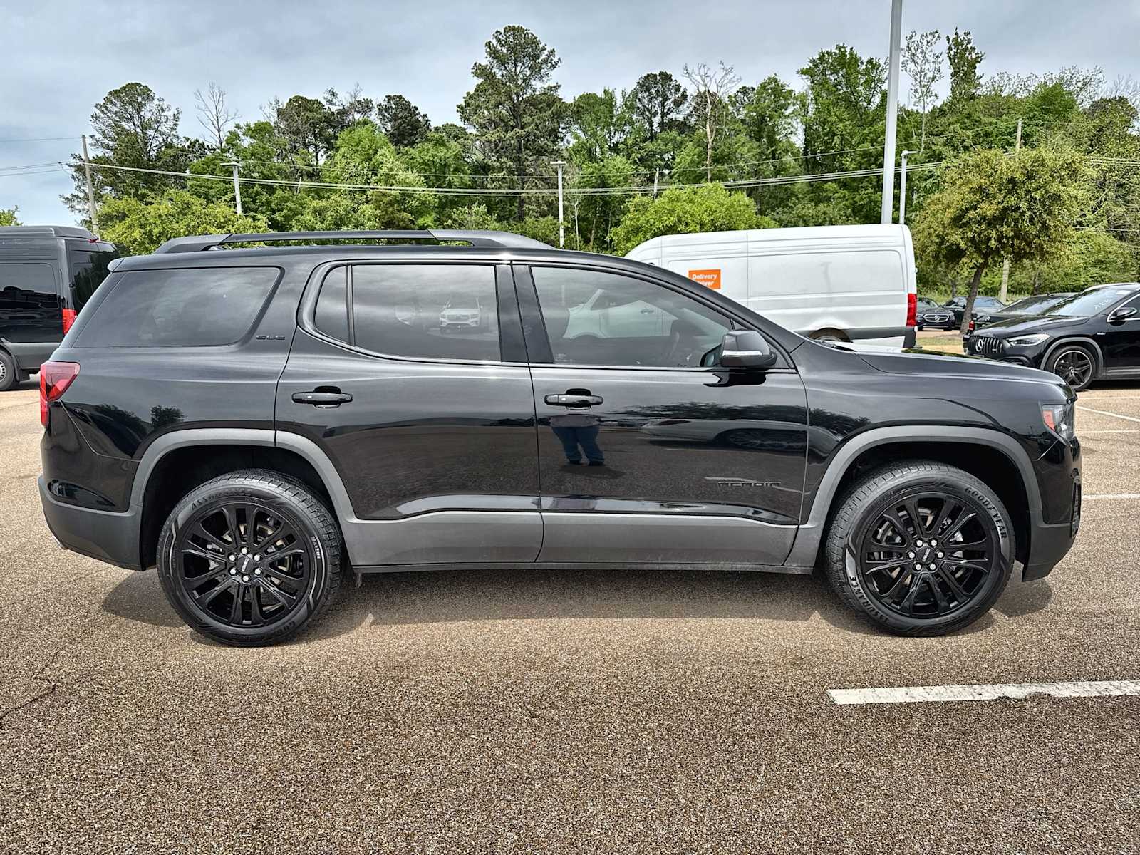 Thumbnail: 2022 GMC Acadia - 10