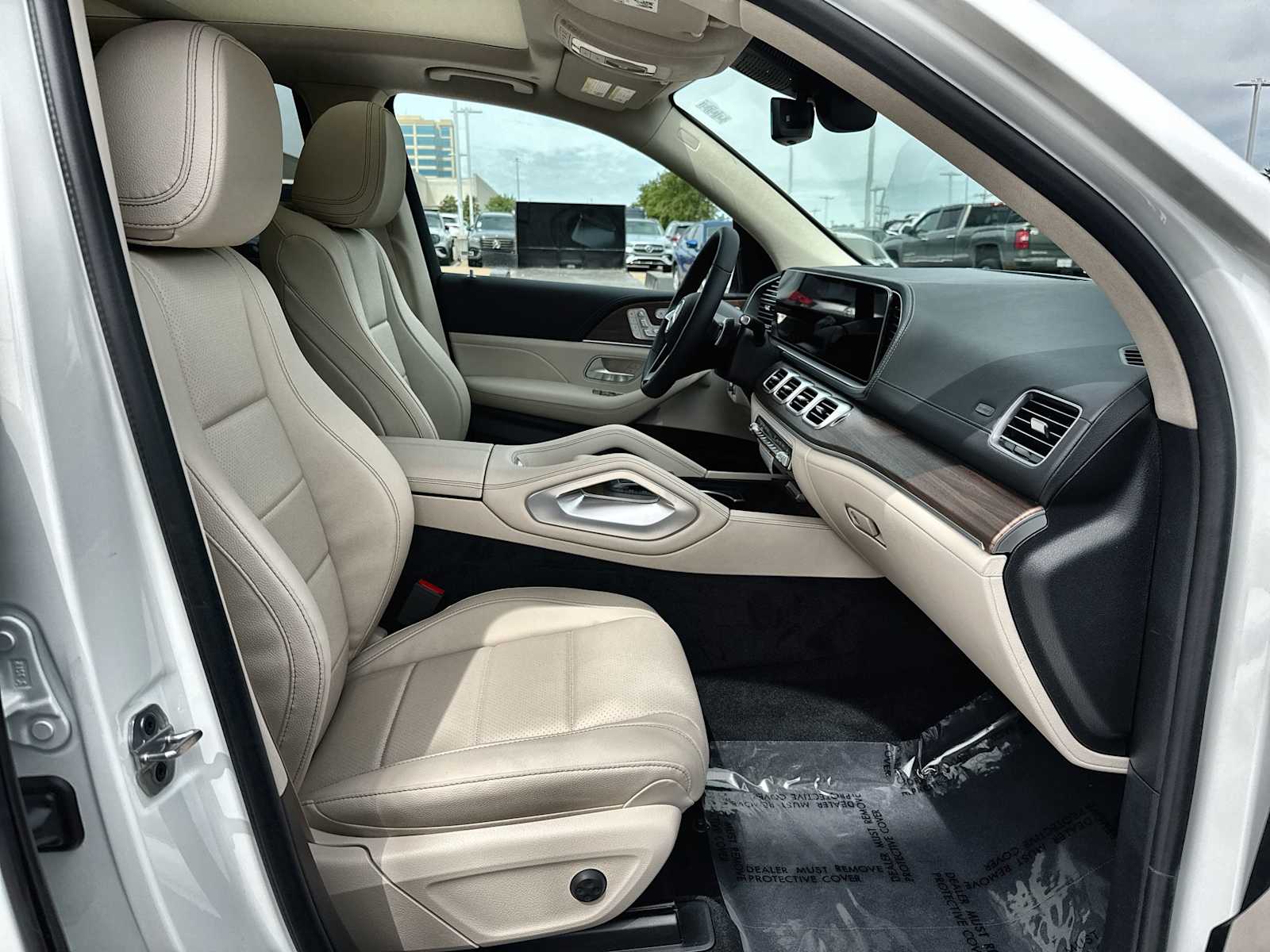 Thumbnail: 2026 Mercedes-Benz GLE - 9