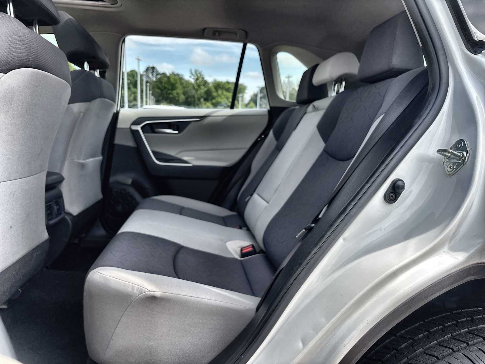 Thumbnail: 2019 Toyota RAV4 - 4