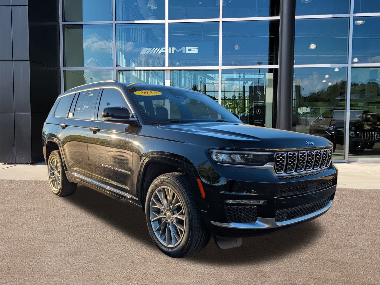 2022 Jeep Grand Cherokee L Summit photo 3