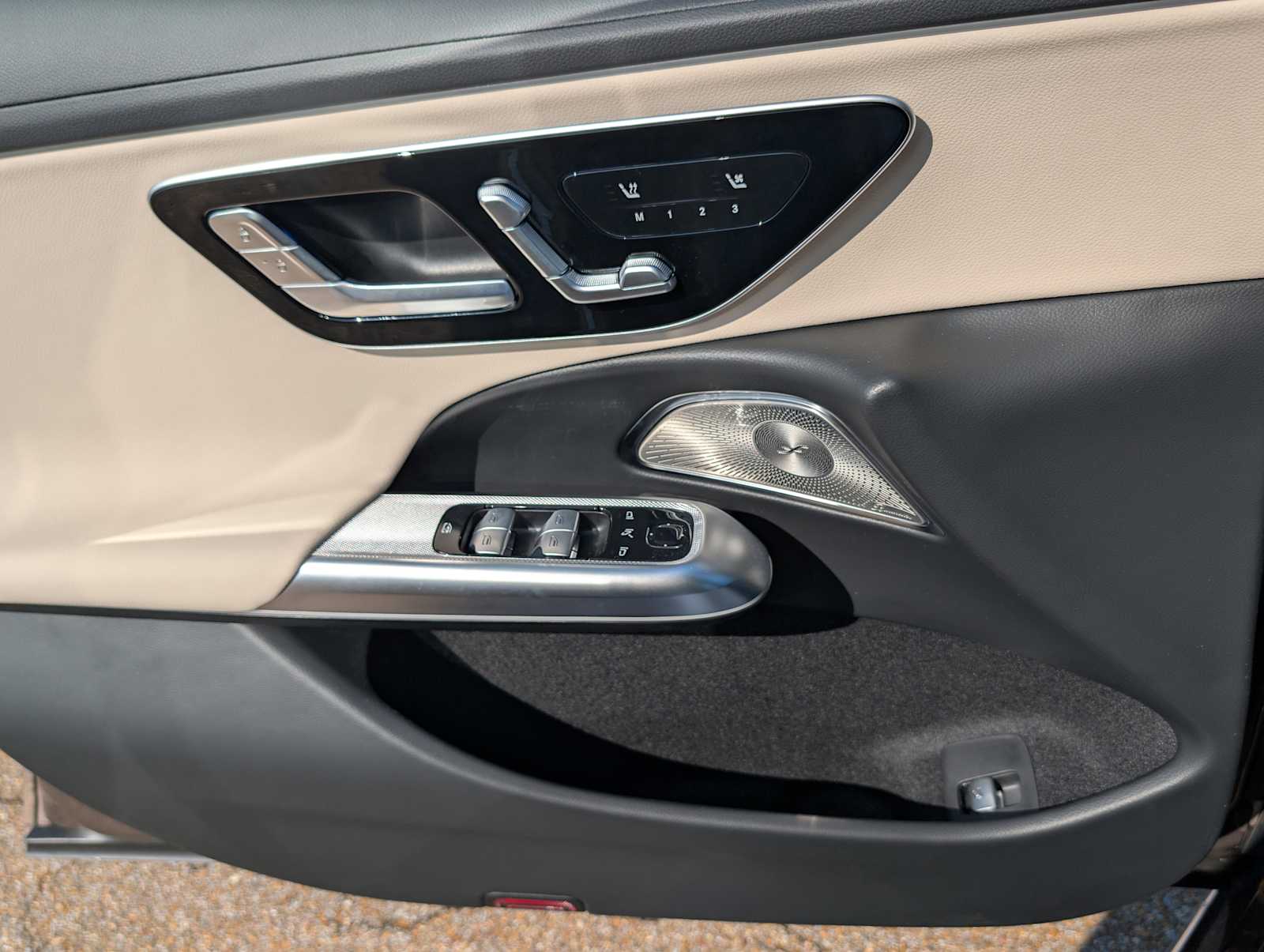 Thumbnail: 2026 Mercedes-Benz E-Class - 9