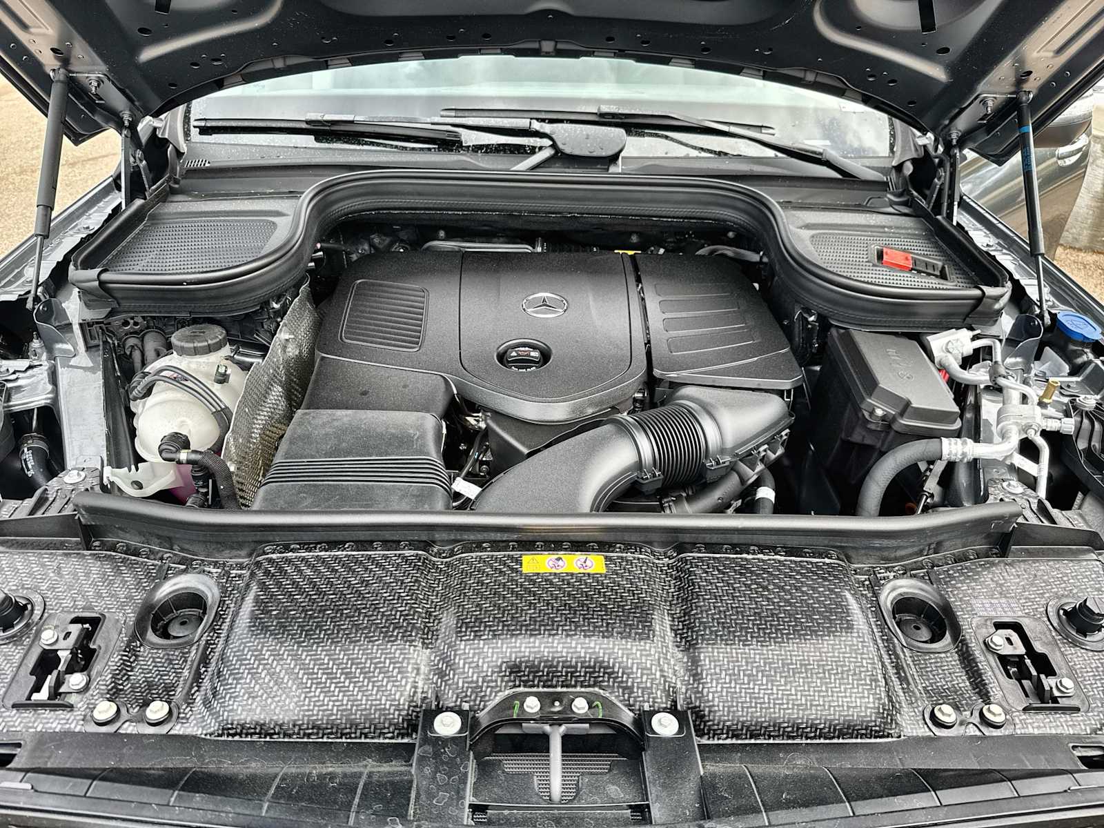 Thumbnail: 2026 Mercedes-Benz GLE - 13