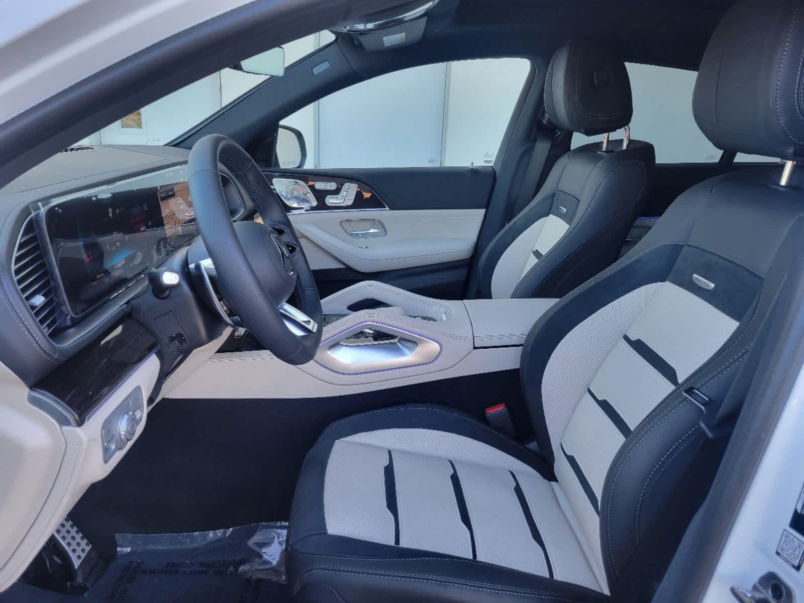 Thumbnail: 2025 Mercedes-Benz GLE - 10