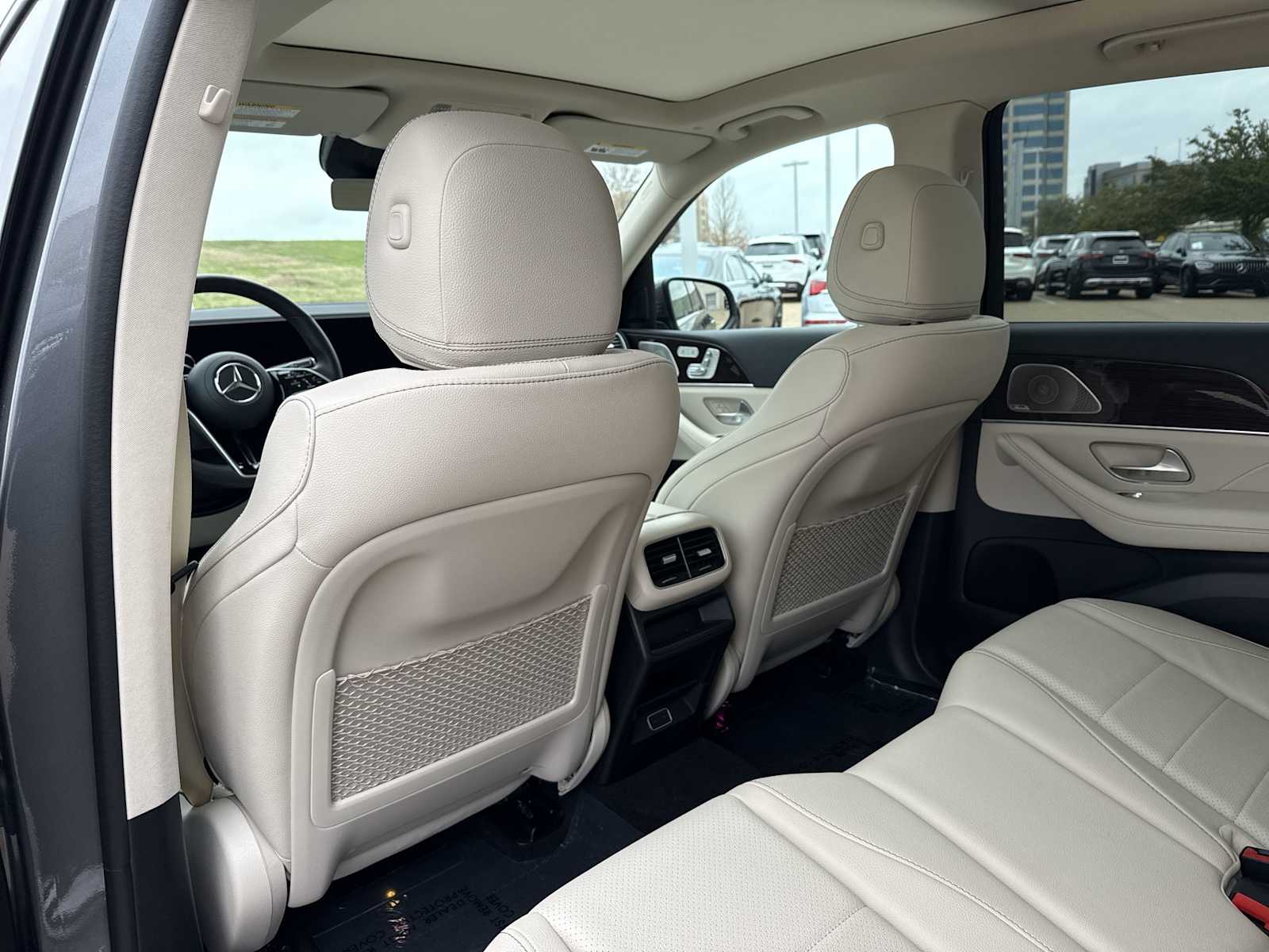 Thumbnail: 2026 Mercedes-Benz GLE - 16