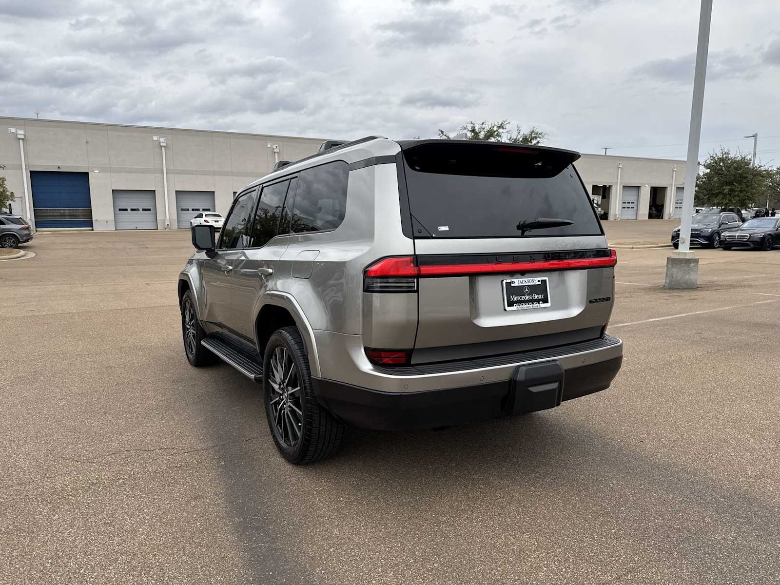 Thumbnail: 2024 Lexus GX - 4