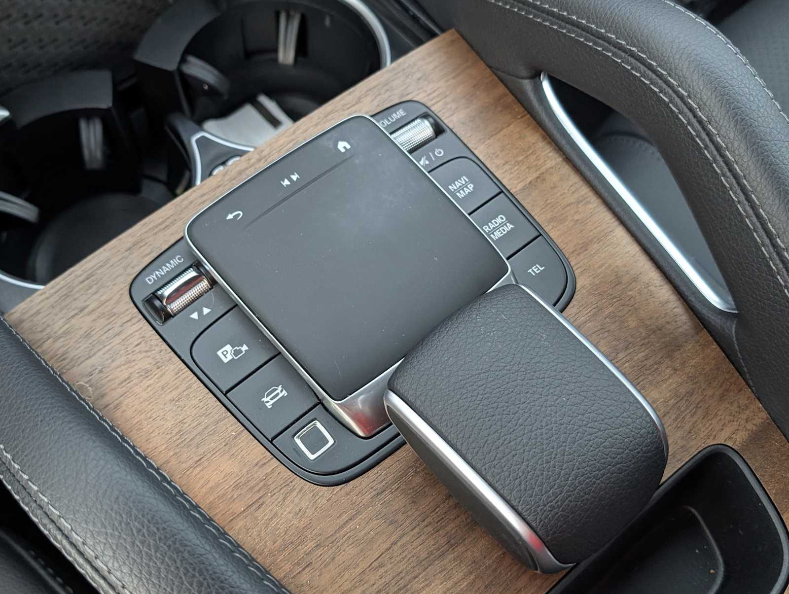 Thumbnail: 2025 Mercedes-Benz GLE - 19