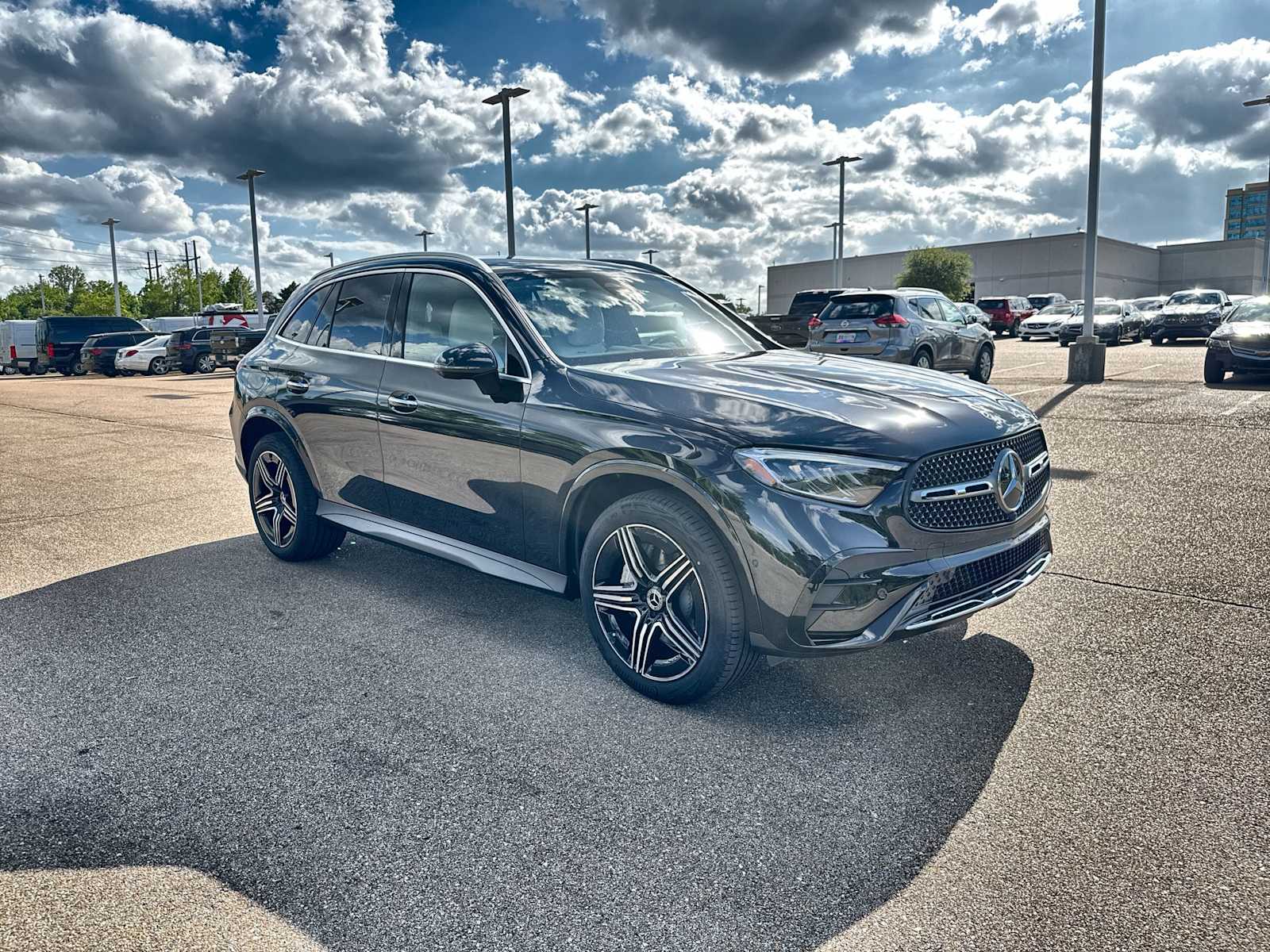 Thumbnail: 2026 Mercedes-Benz GLC - 11