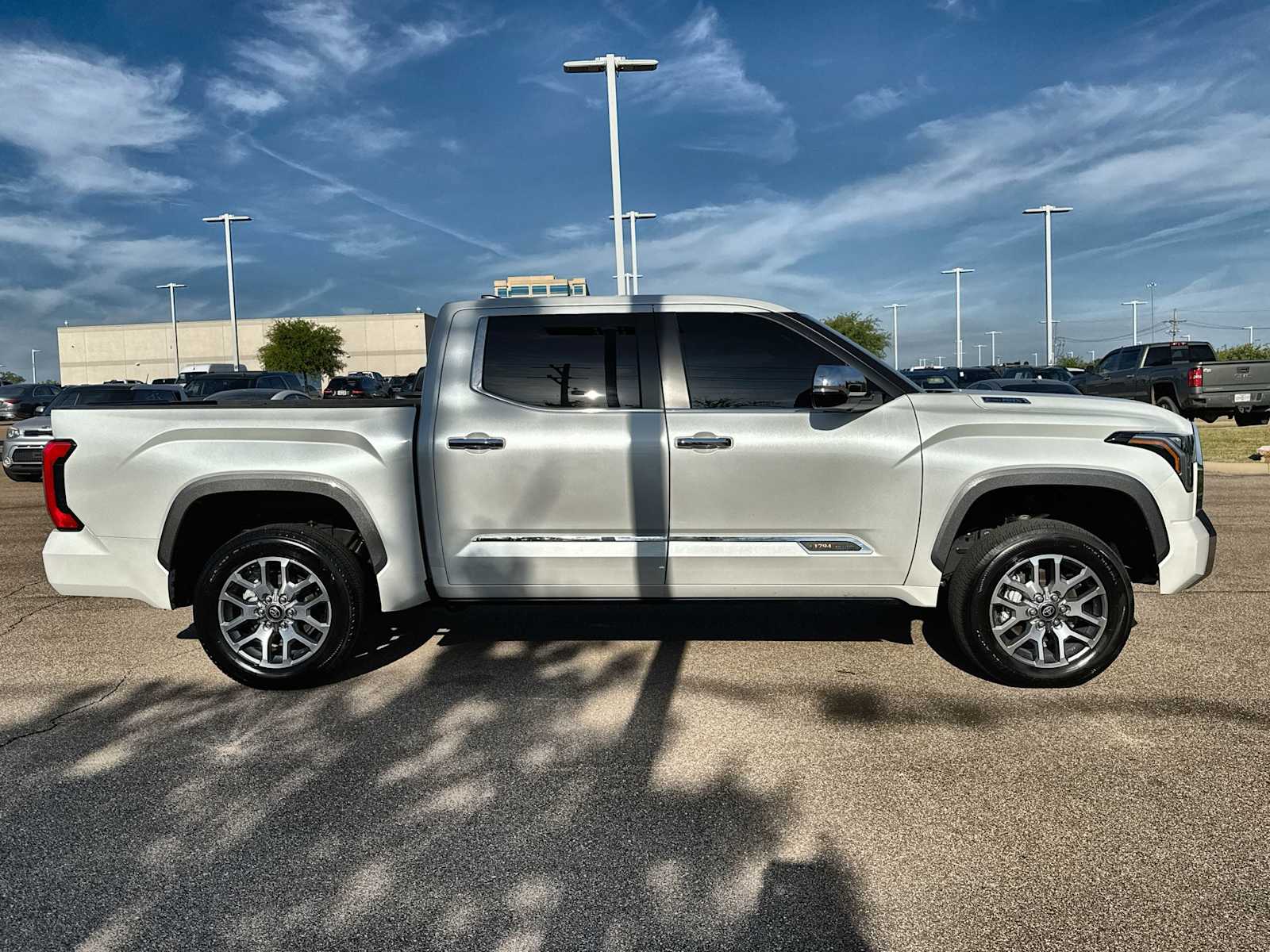 Thumbnail: 2025 Toyota Tundra - 10