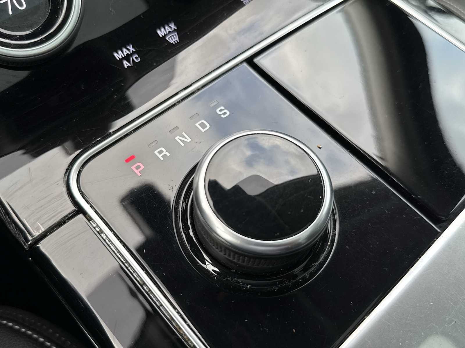 Thumbnail: 2018 Land Rover Range Rover Velar - 24