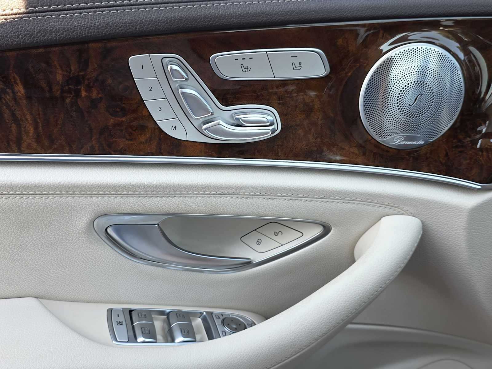 Thumbnail: 2017 Mercedes-Benz E-Class - 7