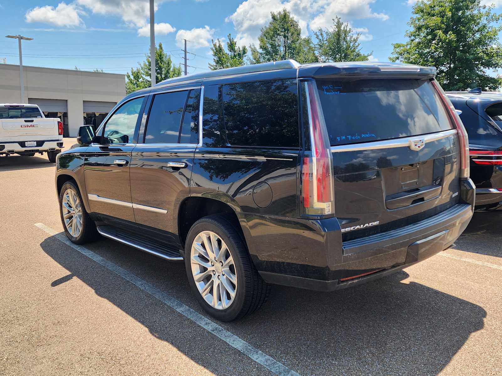 Thumbnail: 2018 Cadillac Escalade - 4