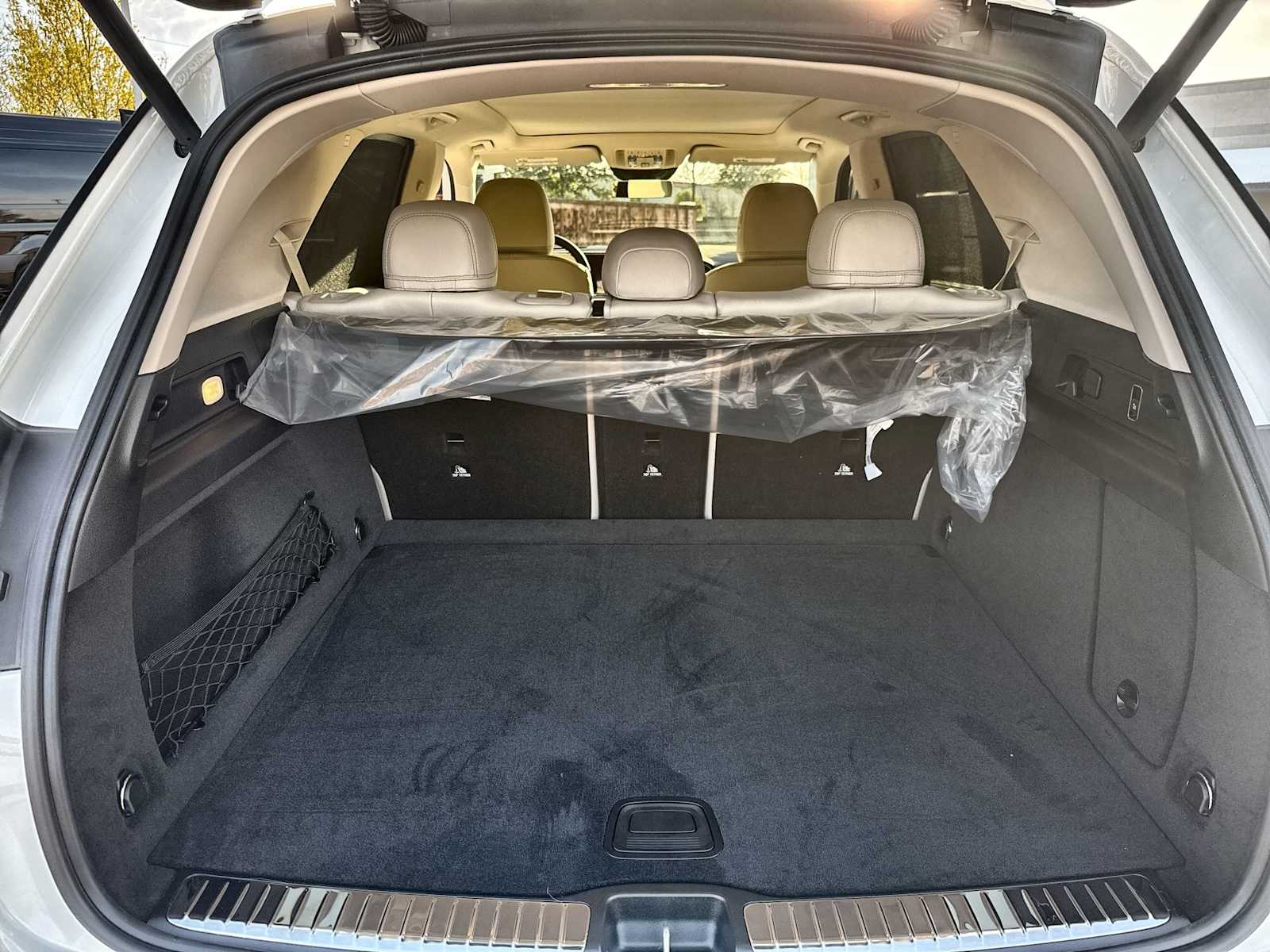 Thumbnail: 2026 Mercedes-Benz GLE - 17