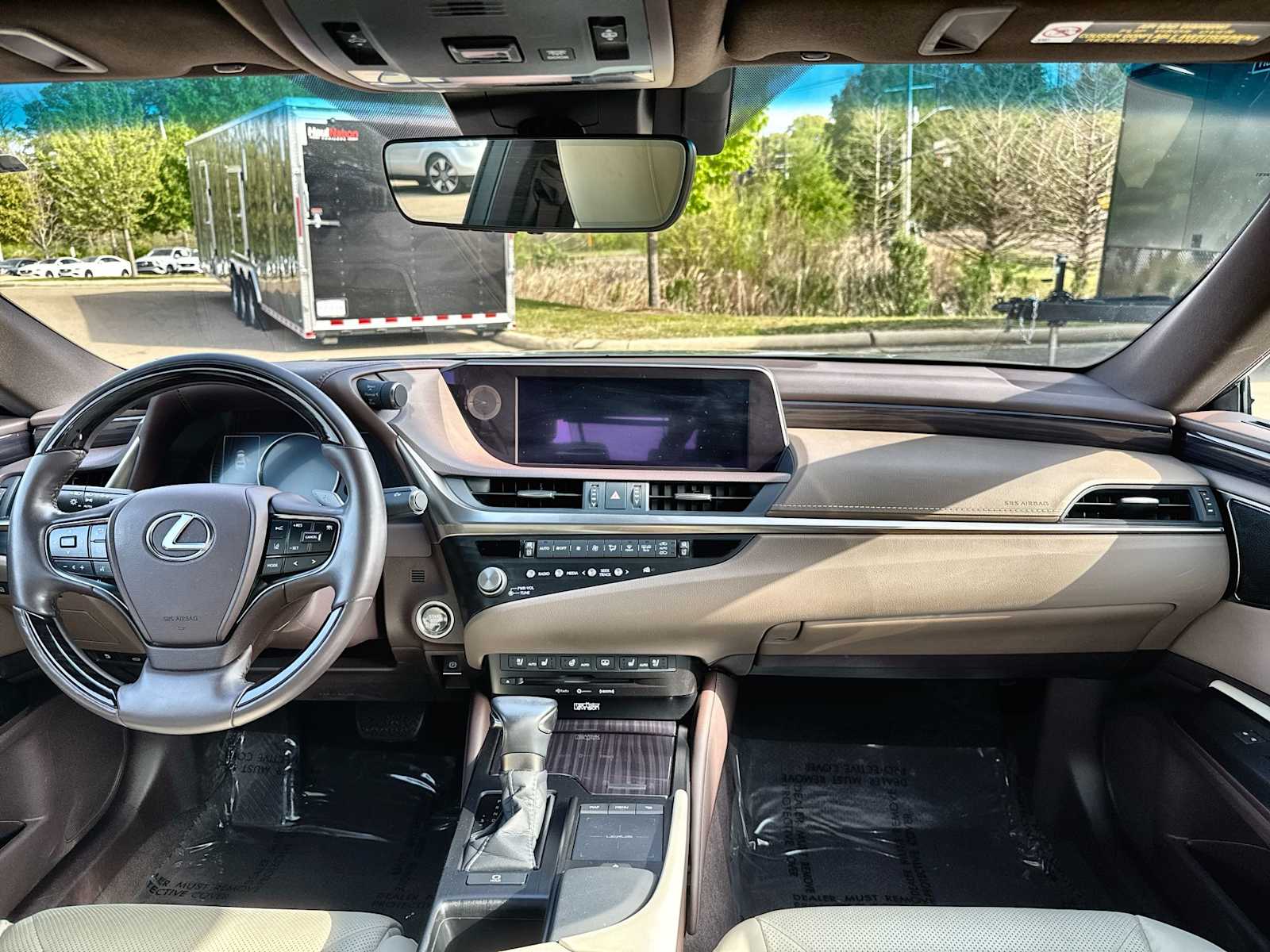 Thumbnail: 2021 Lexus ES - 20