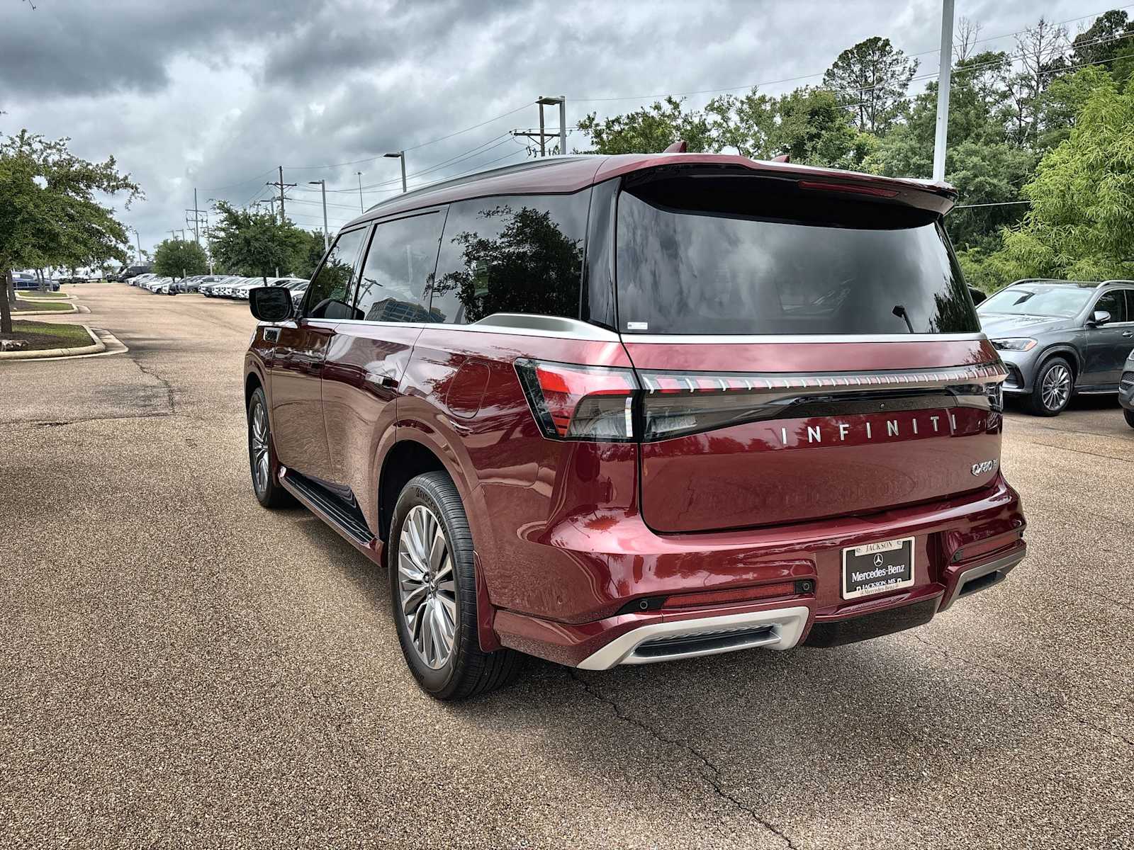 Thumbnail: 2025 INFINITI QX80 - 6