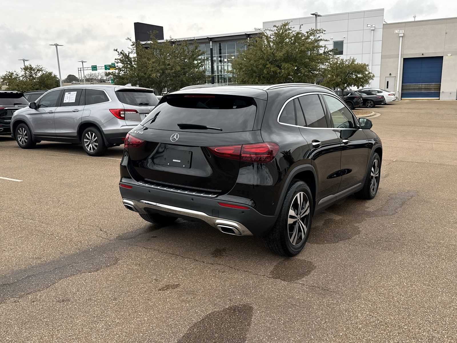 Thumbnail: 2025 Mercedes-Benz GLA - 6