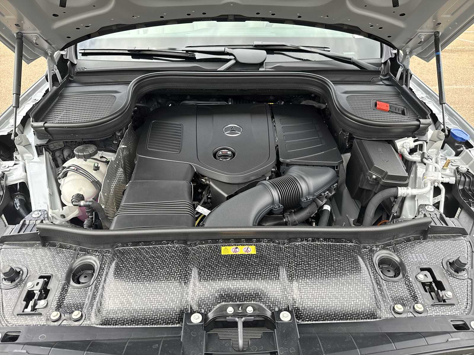 Thumbnail: 2026 Mercedes-Benz GLE - 13