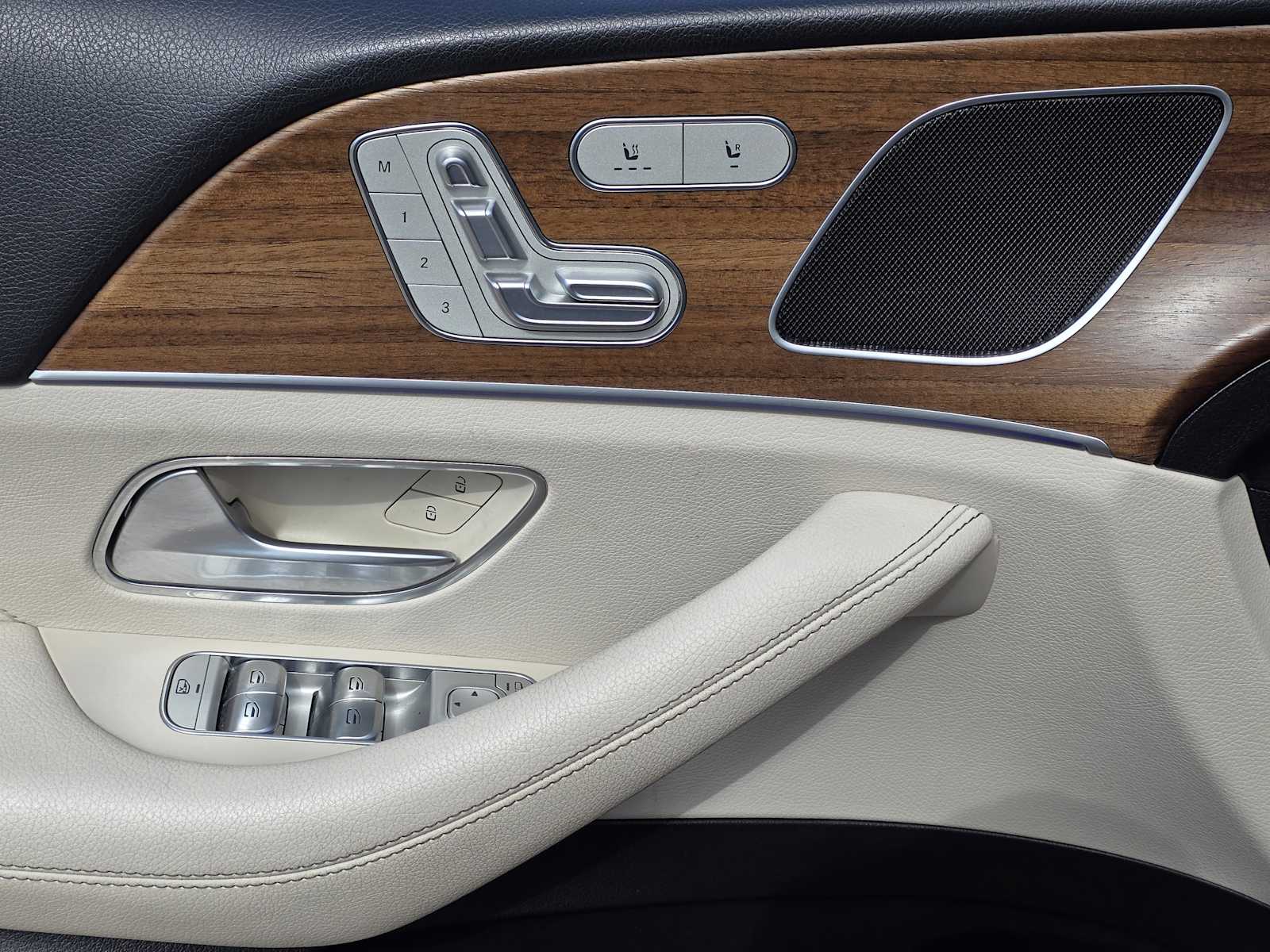 Thumbnail: 2024 Mercedes-Benz GLE - 16