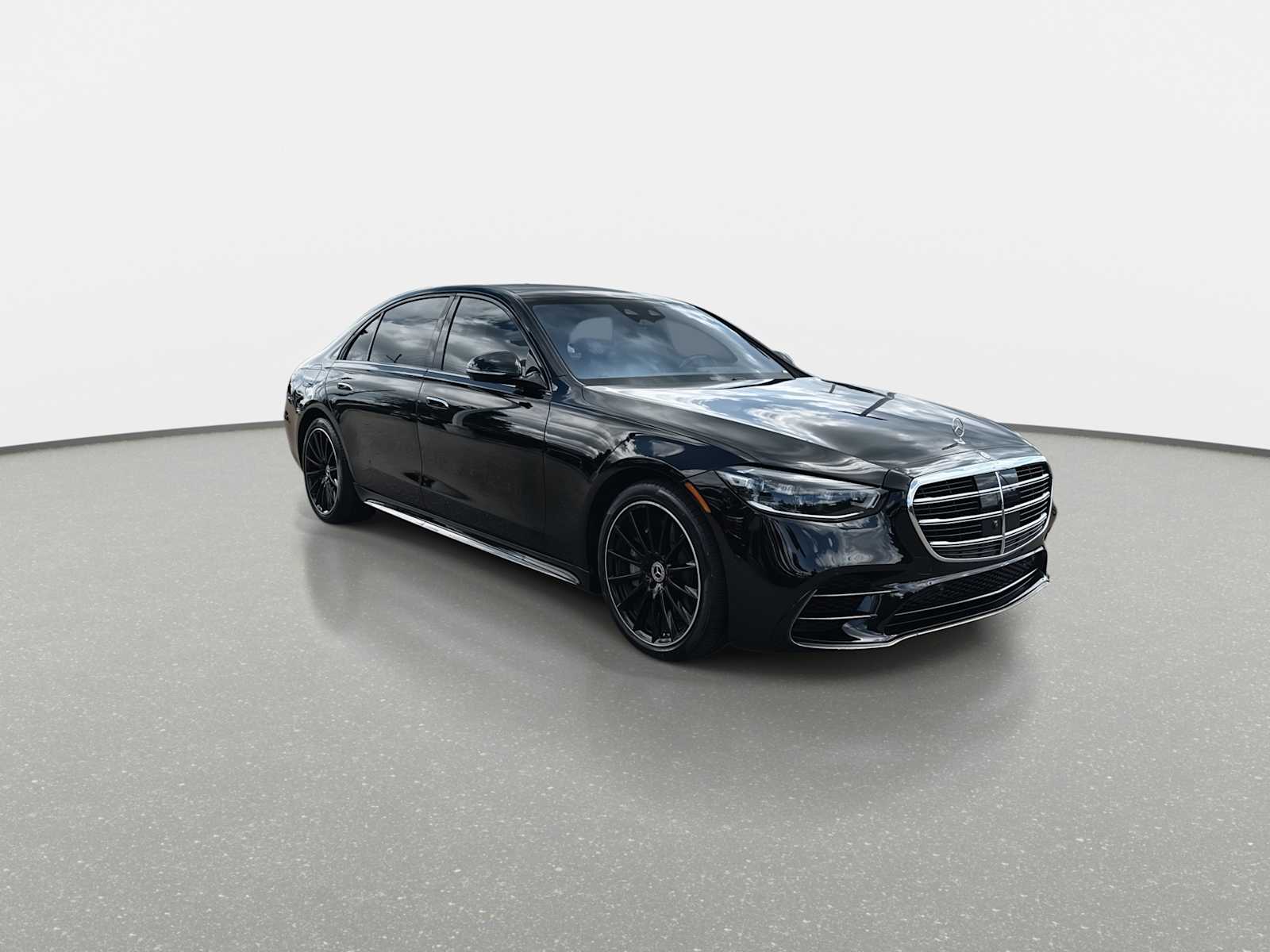 Thumbnail: 2023 Mercedes-Benz S-Class - 11
