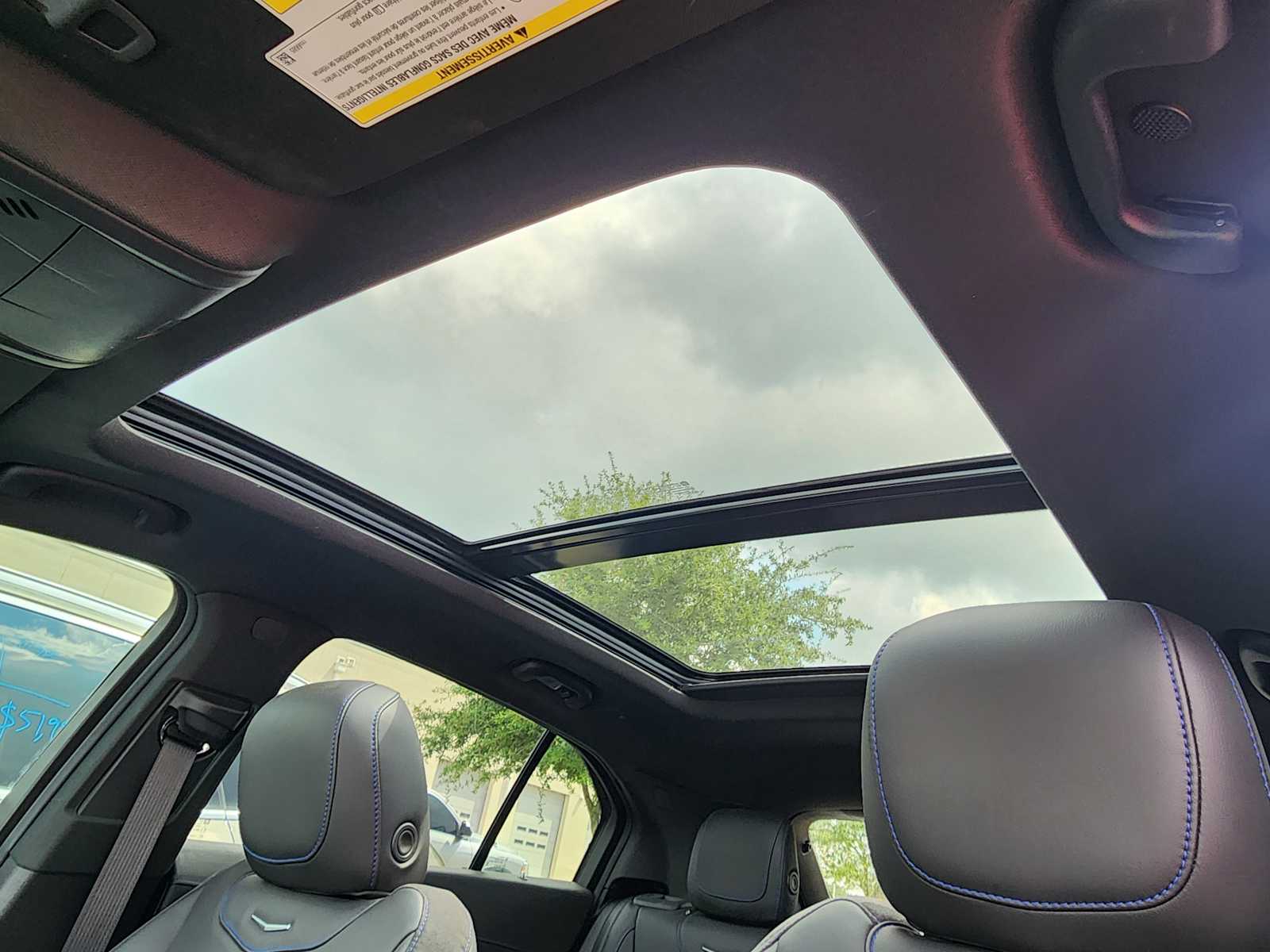 Thumbnail: 2024 Cadillac XT4 - 3