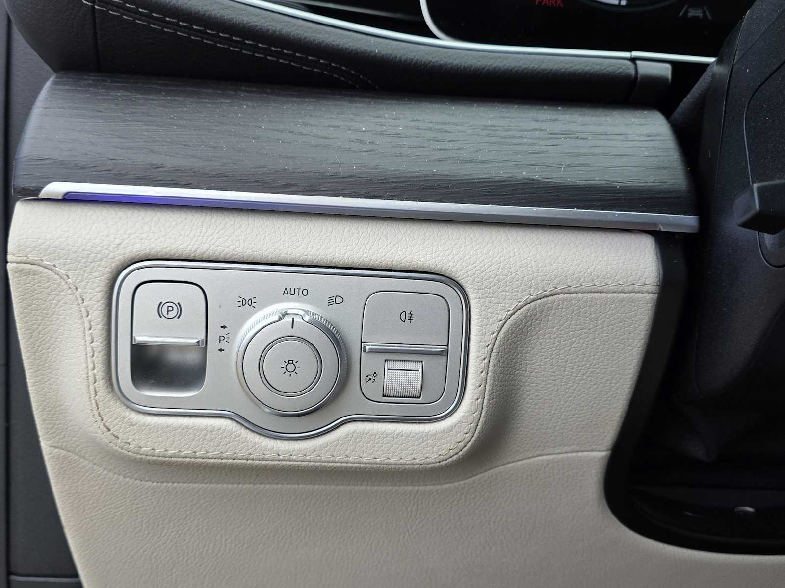 Thumbnail: 2023 Mercedes-Benz GLE - 13