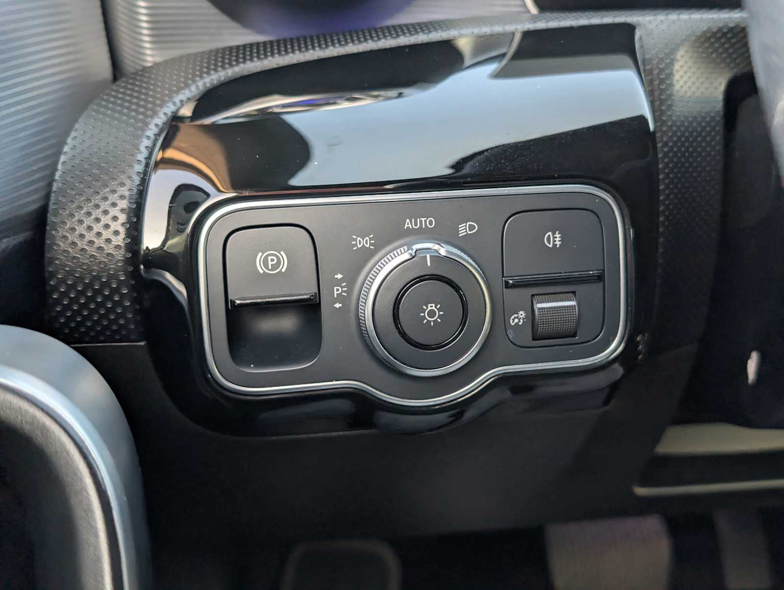 Thumbnail: 2019 Mercedes-Benz A-Class - 12